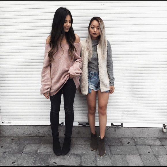 Aritzia Sweaters - ⬇️ Aritzia Wilfred Chapais Sweater